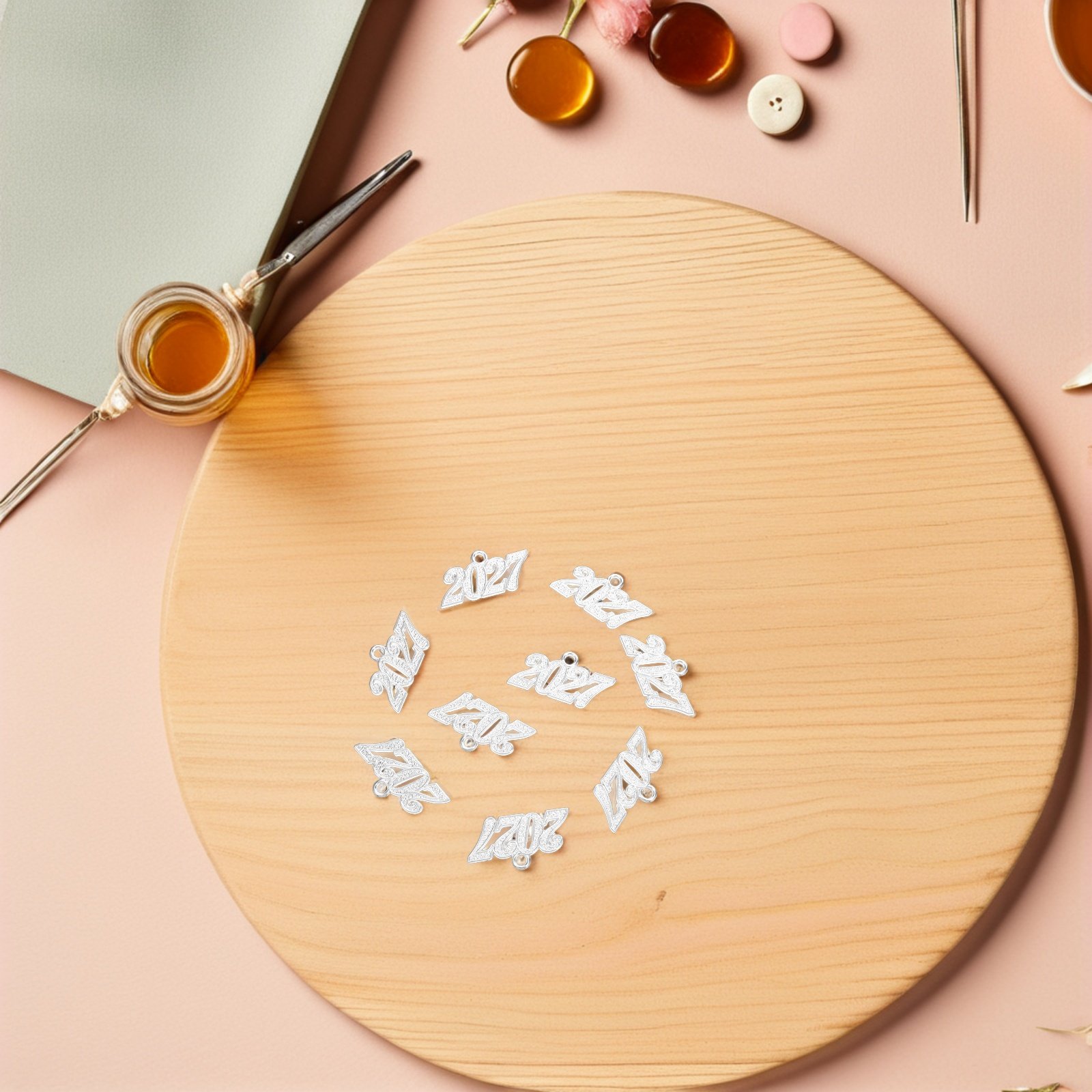 50 piezas de dijes con diseño  - Jewelry Making Classes reseña y precio